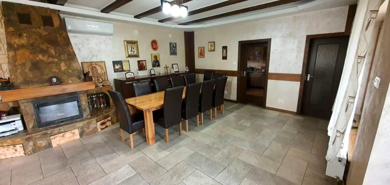 Pensiunea Raiul Muntilor Sebiş 外观 照片